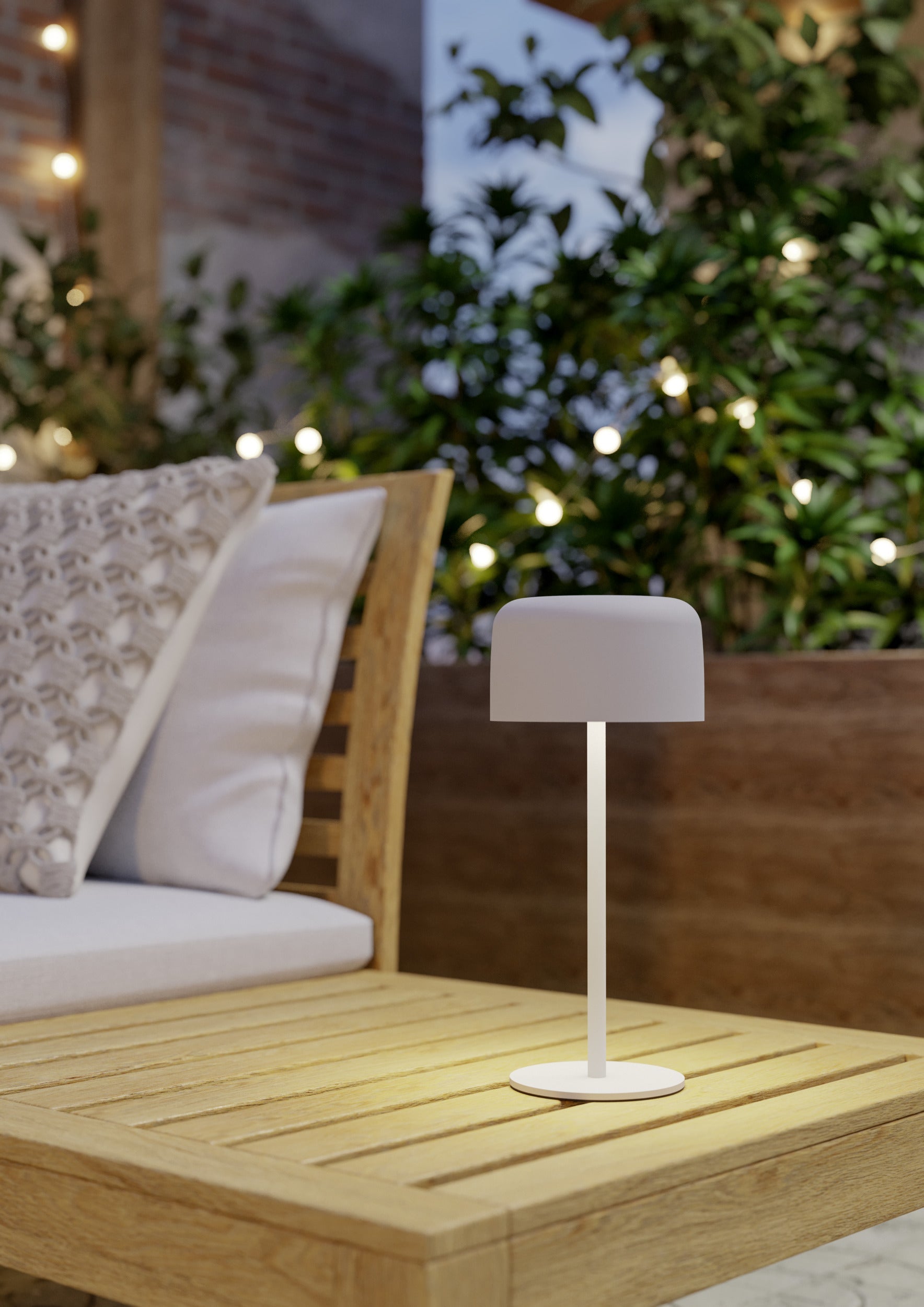 Roccanova Bordlampe Ø135 - lyser om aftenen - HAGRO