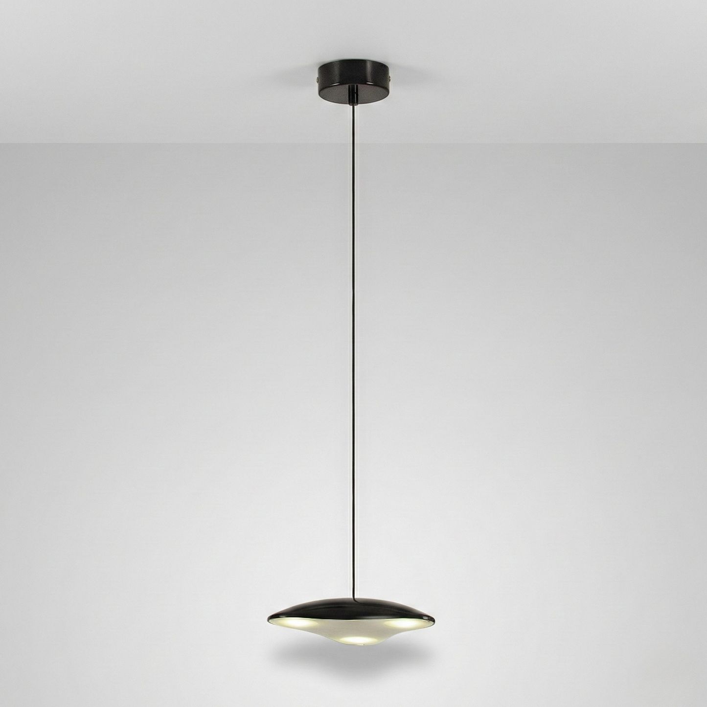 Air pendel sort stor