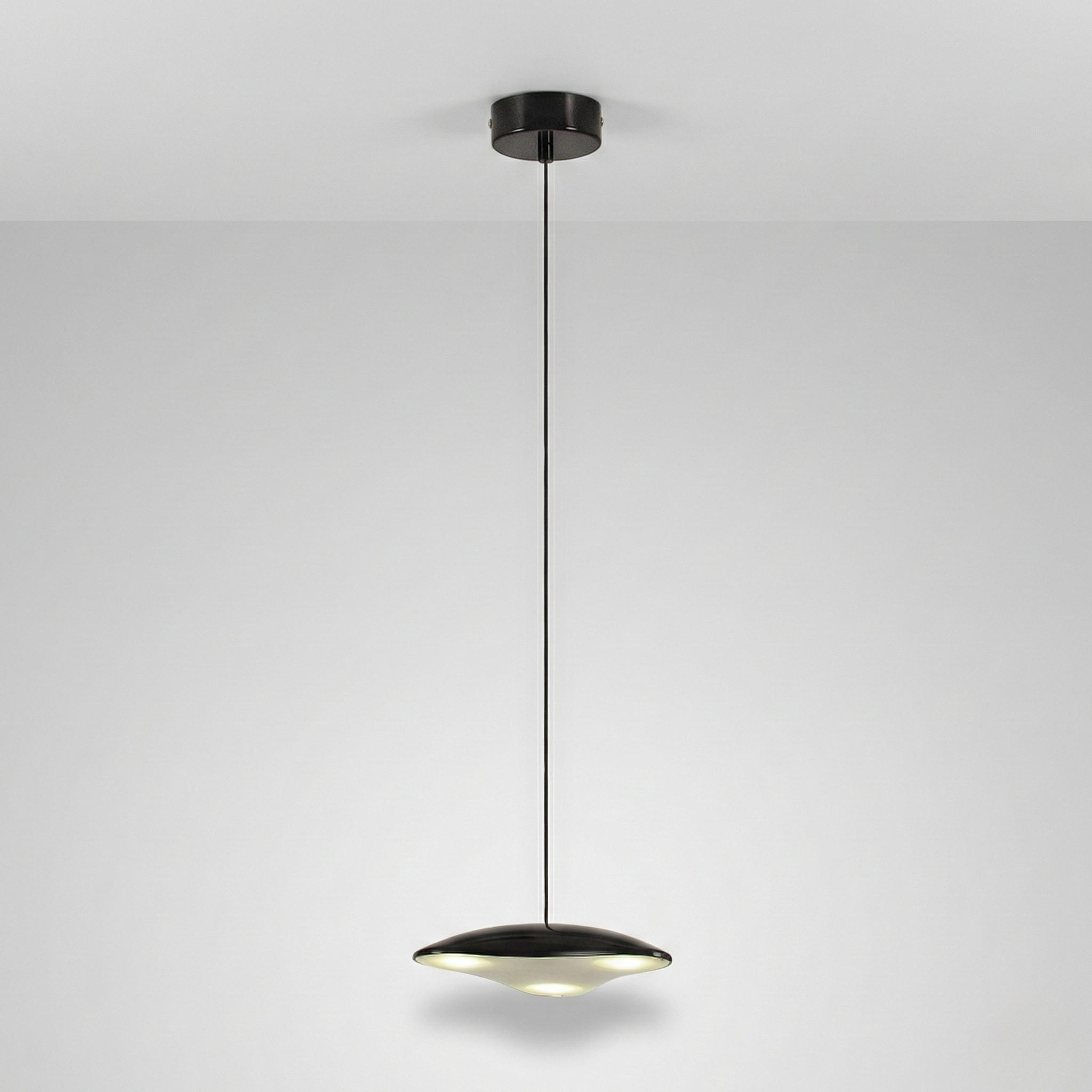 Air pendel sort stor